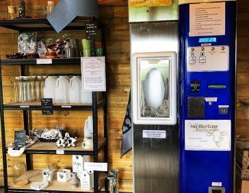 Milk vending machine Reitsum