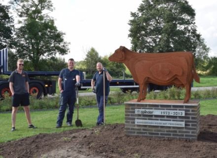 The Spinder cow at its new place in Drachten